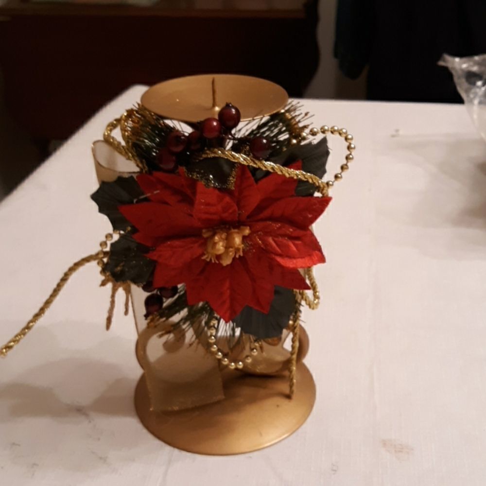 Christmas pillar candle holder